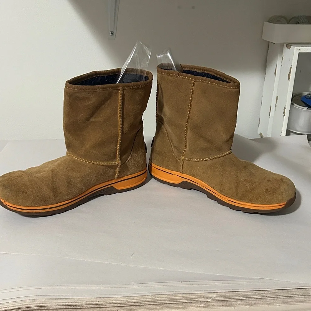 UGG‎ Brown Ankle Boots with Orange Trim